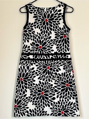 Talbots Black & White Floral Shift Dress with Red Accents - Size: 6